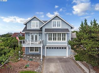 156 6th St, Gearhart, OR 97138