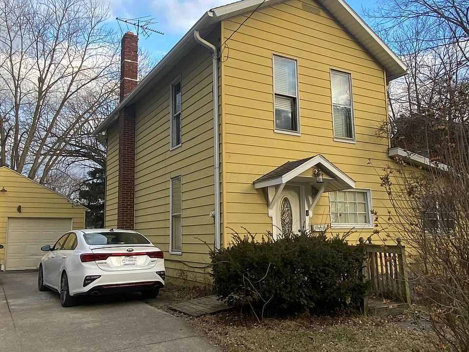1st image of 204 Elm St