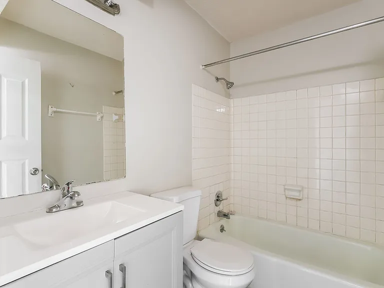 Garden View Apartments — Photo 12