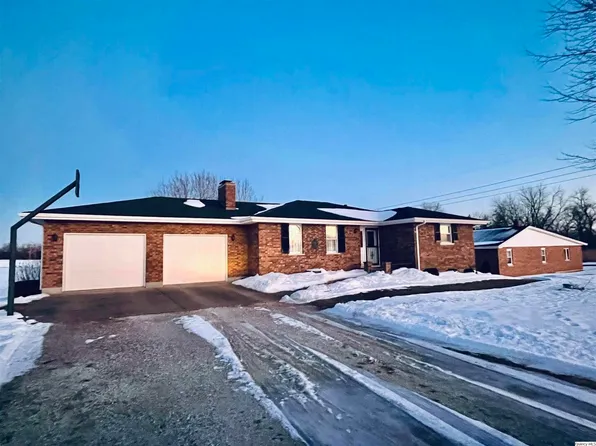 4901 S 27th St, Quincy, IL 62305