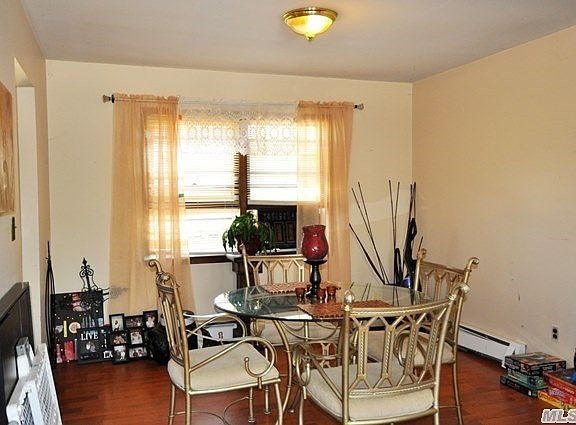 3rd image of 79 Hillwood Dr