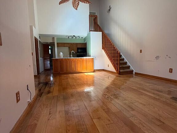 4th image of 407 SE 14th Street