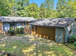 828 Terrace View Dr, Howard, OH 43028