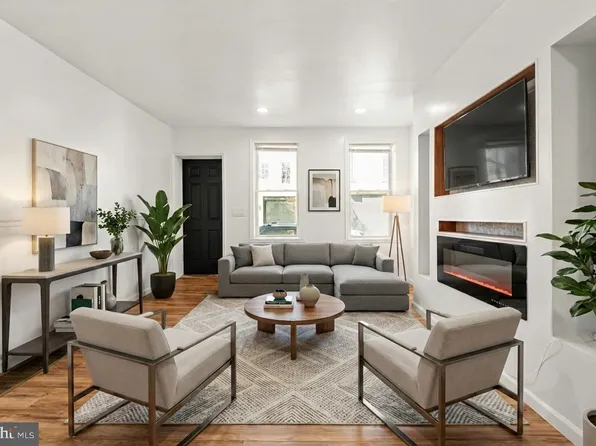 2613 Amber St, Philadelphia, PA 19125