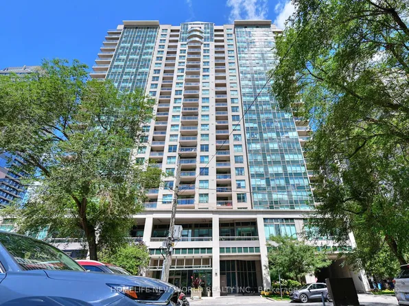18 Parkview Ave #811, Toronto, ON M2N 7H7