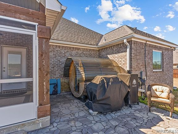 3rd image of 243 Sandbed Rd