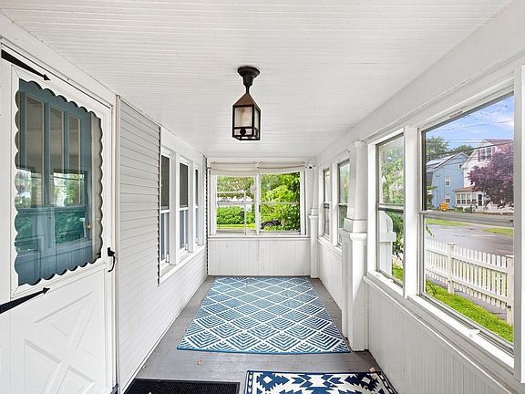 4th image of 79-79 Garden St #81