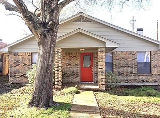 2809 Broadmoor Dr, Bryan, TX 77802