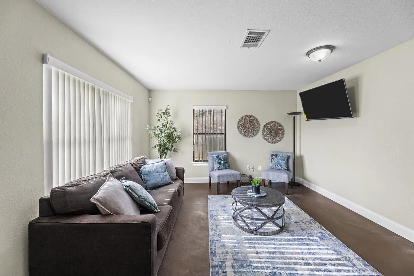 Stunning 7-Bedroom Home with Exceptional Features! — Photo 1