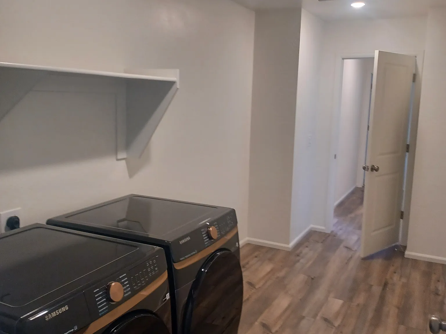 1362 W Aztec Dr — Photo 4
