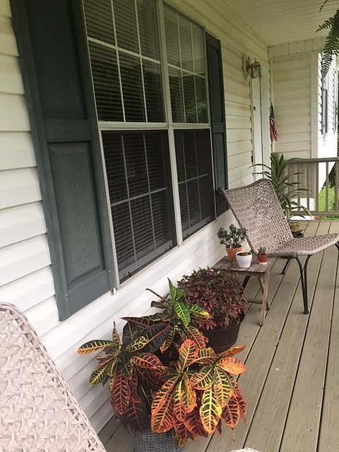 2nd image of 1262 Hobson Rd