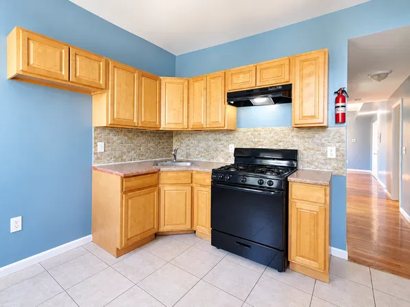 720 S 15th St, Newark, NJ