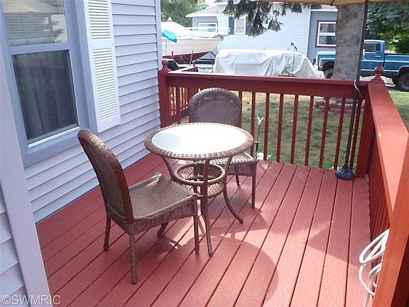 4th image of 804 E Melendy St