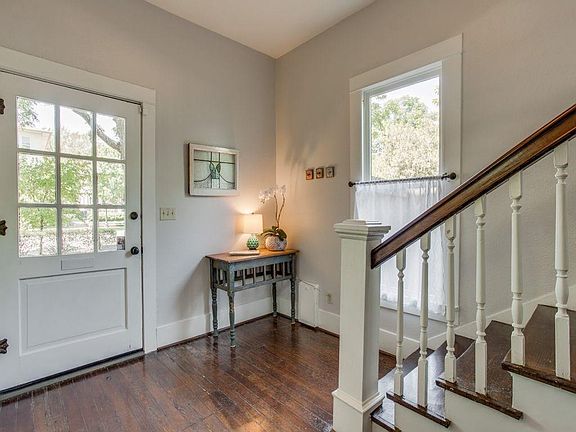 5th image of 810 N Bishop Ave