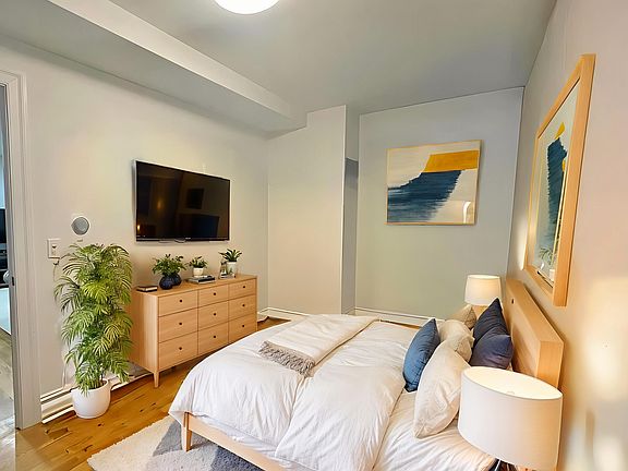 4th image of 27 W 96th St #5G