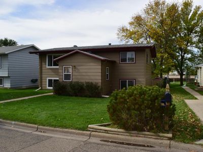 626 7th Ave SE, Valley City, ND, 58072