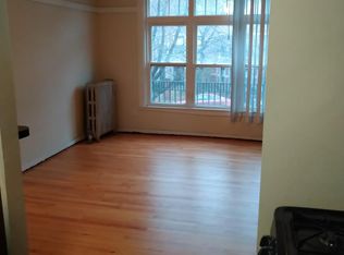 4116 N Sheridan Rd #2W, Chicago, IL 60613