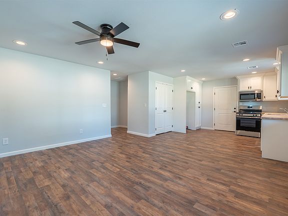5th image of 2218 S Osage Ave