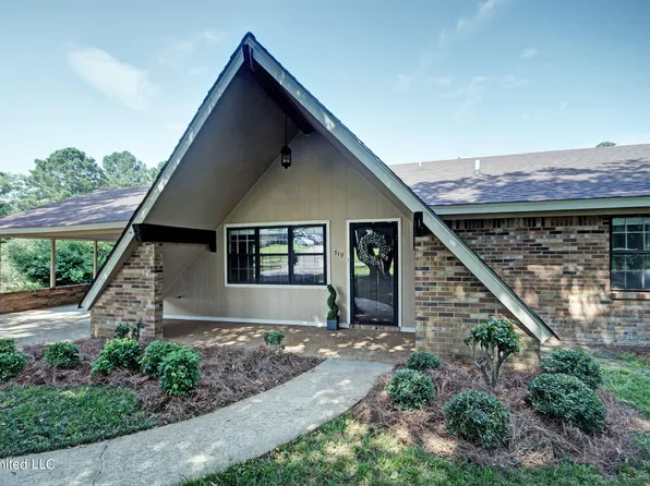 519 West St, Carthage, MS 39051