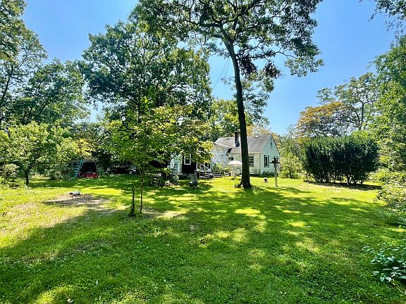 5th image of 295 Woodlawn Ave