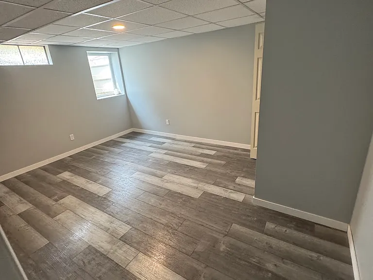 5893-95 Crestmoor Dr S #5895 — Photo 13