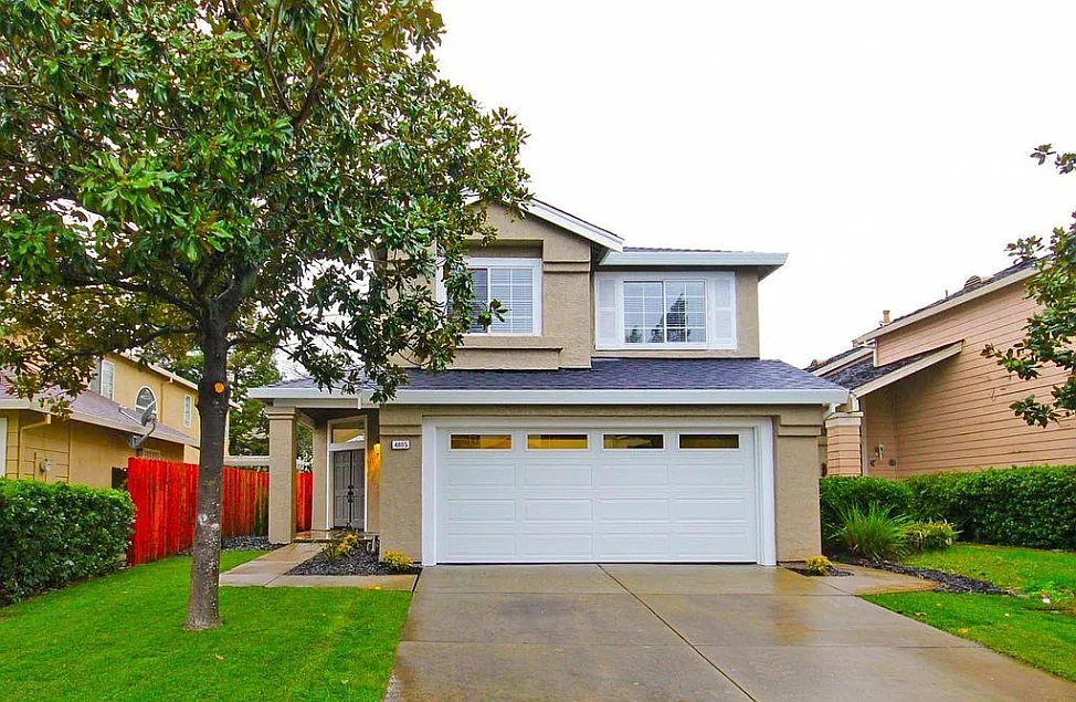 4805 Lonestar Way photo 1