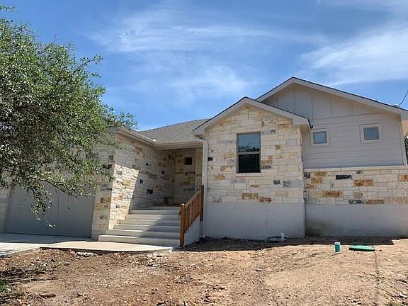 2nd image of 511 Taylor Dr
