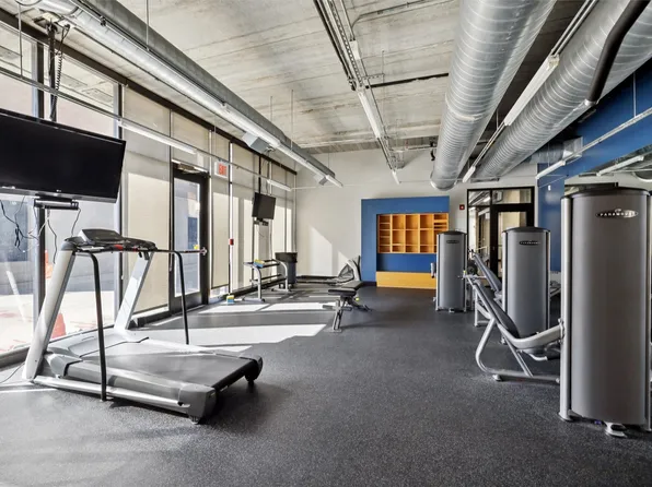 119 4th St #208, Des Moines, IA 50309