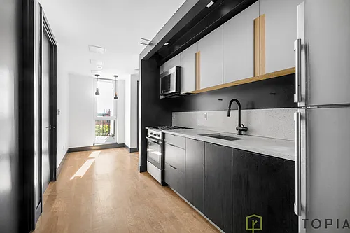 832 Lexington Ave #603C Photo 1