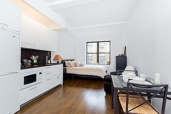 1st image of 212 W 91st St APT 408