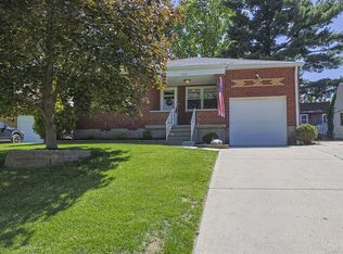 1320 Beechmeadow Ln, Cincinnati, OH 45238