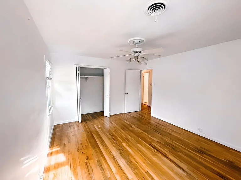 301 Randle Dr — Photo 8