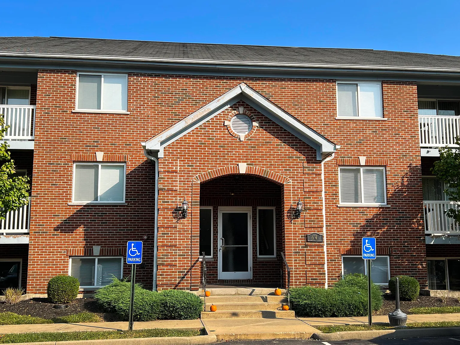 Walton Ridge Apartments — Photo 1