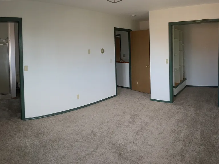 916 Montana St #918 — Photo 18