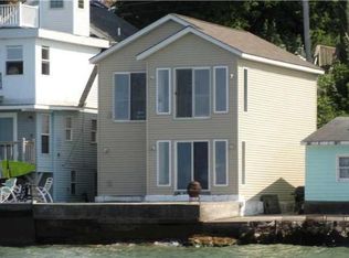 154 Lake Bluff Rd, Rochester, NY 14622