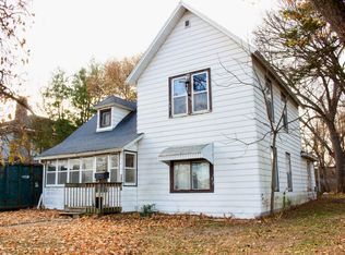 413 N Wisconsin Ave, Muscoda, WI 53573