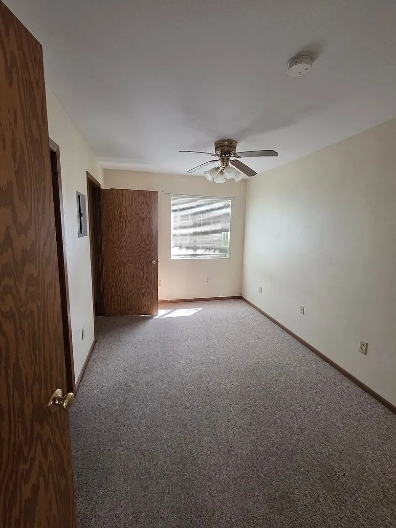 Park Place Apartments — Photo 3