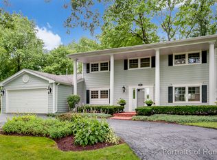 2S376 Beechwood Rd, Glen Ellyn, IL 60137