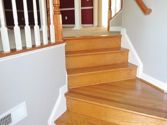 2nd image of 185 Mosby Cir