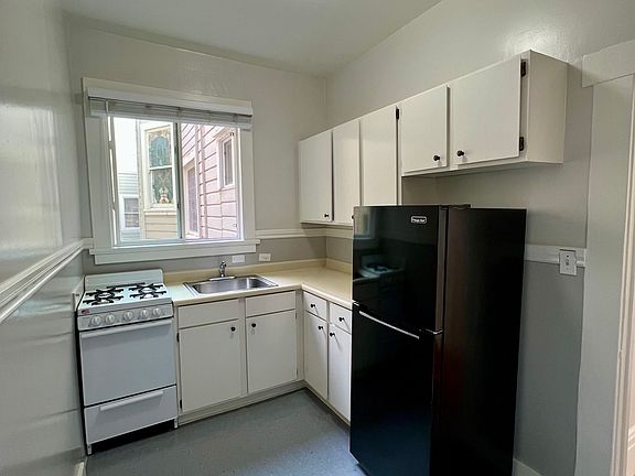 4th image of 955 Pine St #21