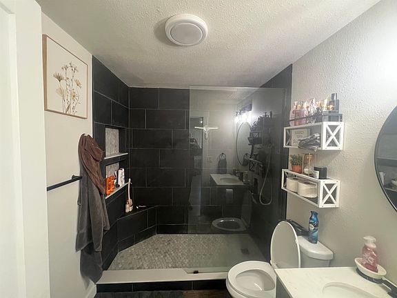 3rd image of 746 Elep St