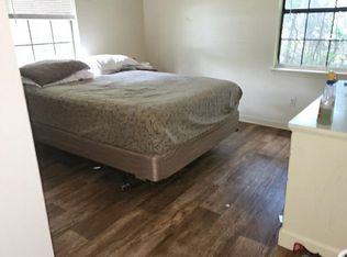 495 SE Apache Ave, Lee, FL 32059