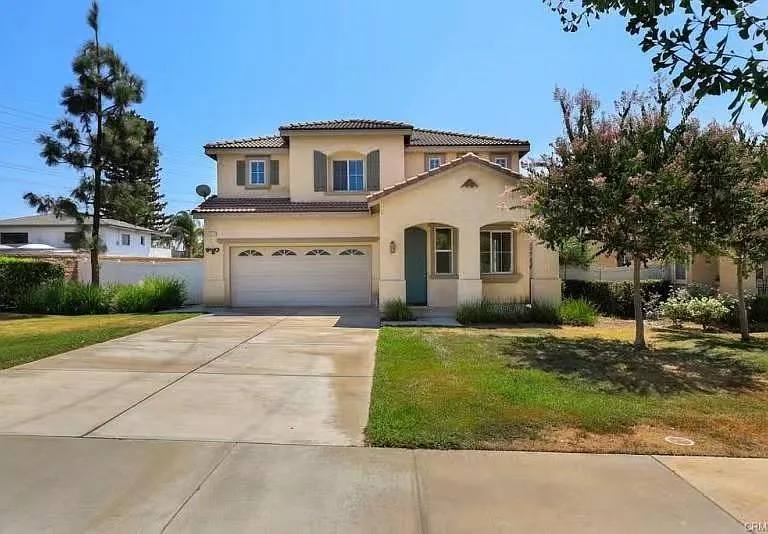 1824 Marlborough Ave — Photo 1
