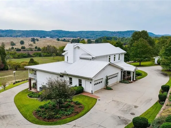 215 Knucklesville Rd, Rydal, GA 30171