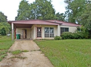 3046 Noland St, Marianna, FL 32446