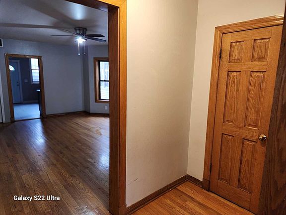 4th image of 6438 N Campbell Ave