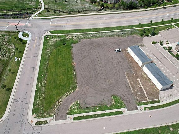 5th image of 320 Crossroads Blvd