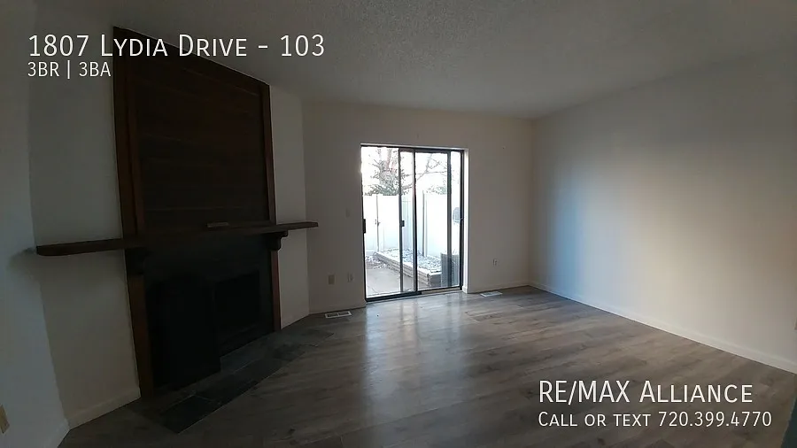 1807 Lydia Drive — Photo 2