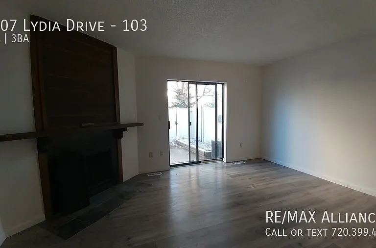 1807 Lydia Dr #103 — Photo 2