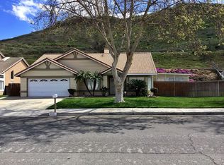 8022 Whitney Dr, Riverside, CA 92509